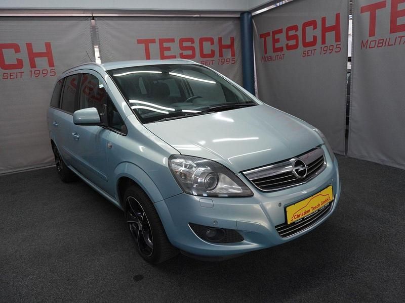 Gebraucht Opel Zafira 140 PS (102 kW) 2009 Eisbergblau/iceberg blue Van / Kleinbus