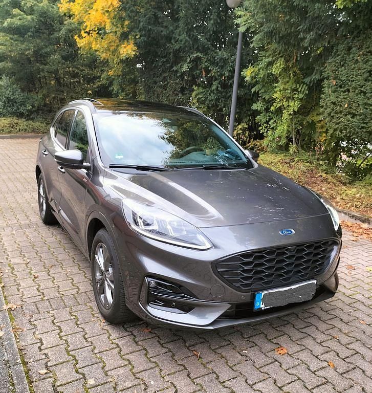 Grau Gebraucht 2024 Ford Kuga ST-Line X SUV | 28.750 € (Fairer Preis) - Bild 1/4