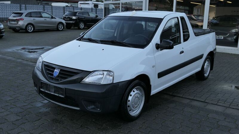 Weiß Gebraucht 2009 Dacia Logan Ambiance Limousine | 3.990 € - Bild 1/4