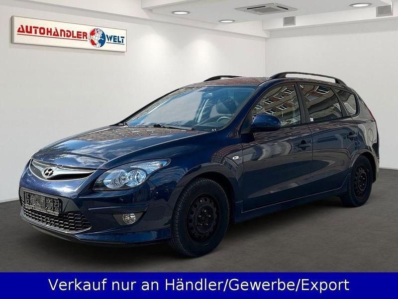 Blau Gebraucht 2010 Hyundai i30 Kombi | 3.499 € (Superpreis) - Bild 1/3