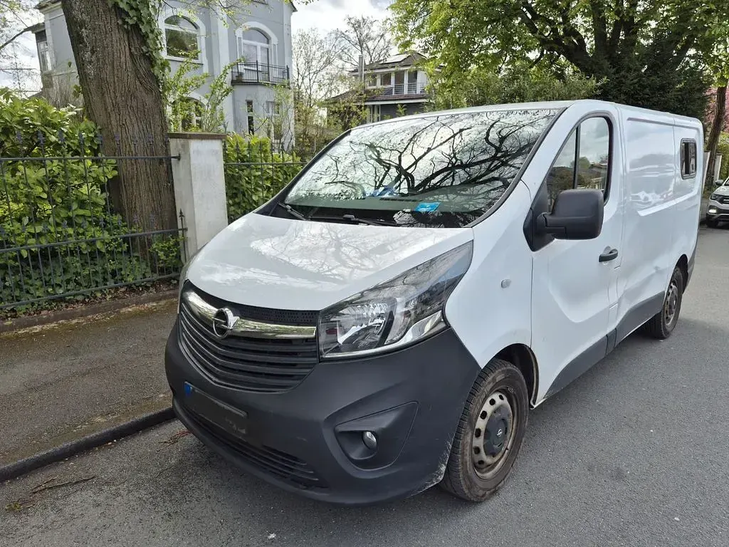 Usata Opel Vivaro 116 CV (85 kW) 2016 Bianco Monovolume