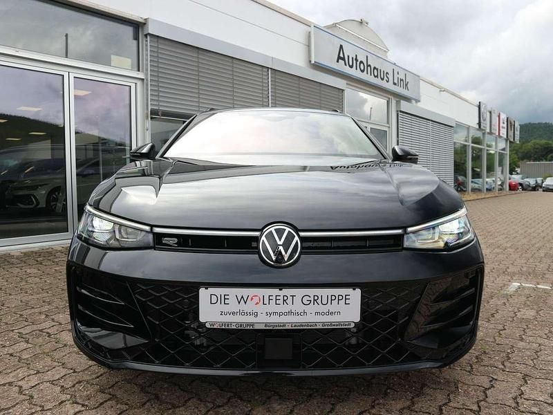 Gebraucht VW Passat R-line 193 PS (141 kW) 2025 Grenadillschwarz metallic Kombi
