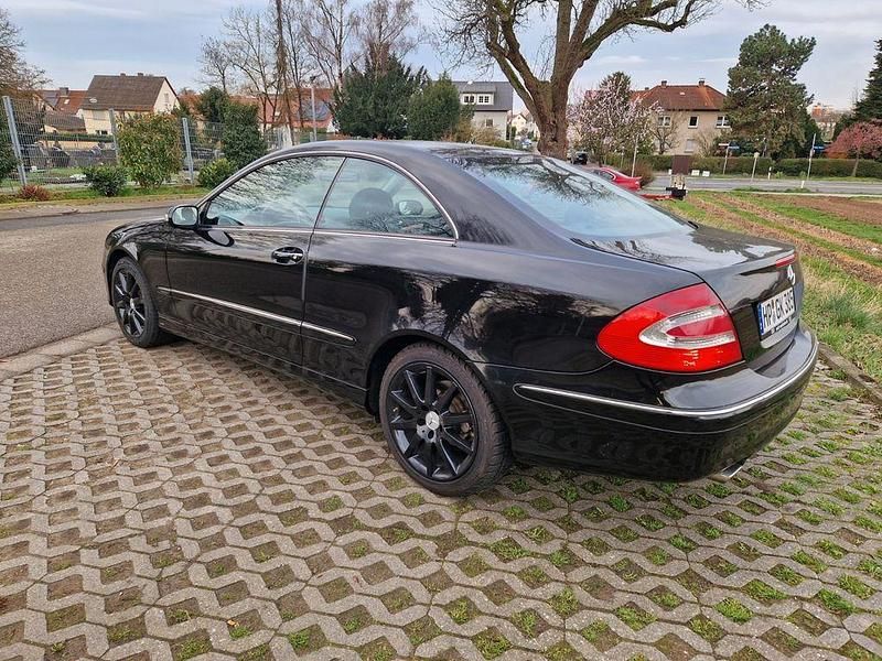 Gebraucht Mercedes CLK200 Elegance 163 PS (119 kW) 2003 Schwarz Coupé