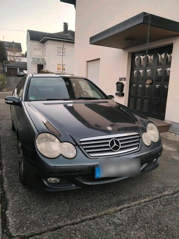 Violet Gebraucht 2005 Mercedes 220 Coupé | 1.600 € (Superpreis) - Bild 1/4