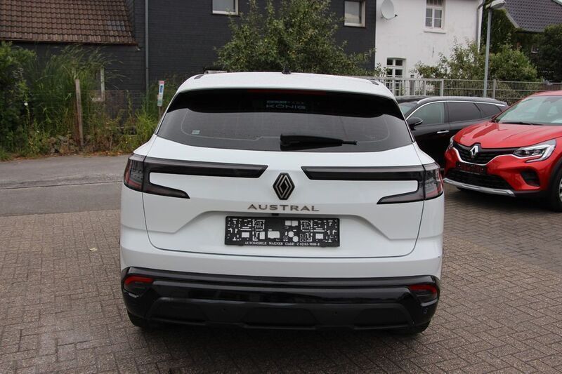 Gebraucht Renault Austral Equilibre 140 PS (102 kW) 2023 Weiß SUV