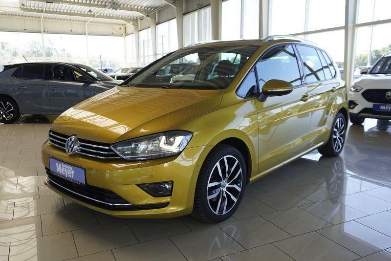 Gelb Gebraucht 2018 VW Golf Sportsvan Van / Kleinbus | 15.900 € (Guter Preis) - Bild 1/4