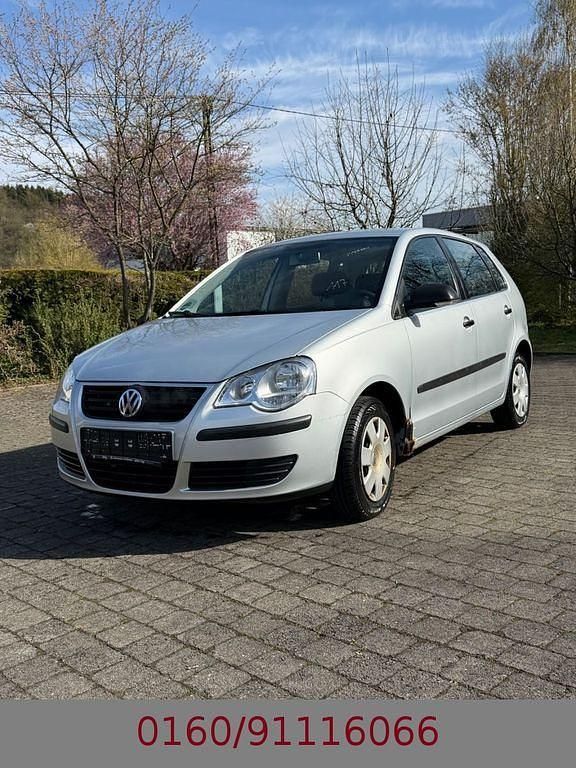 Second-hand VW Polo Trendline 64 CP (47 kW) 2006 Argintiu Hatchback