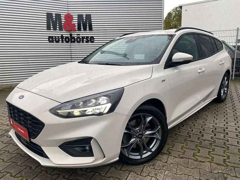Weiß Gebraucht 2020 Ford Focus ST-Line Kombi | 13.900 € (Fairer Preis) - Bild 1/4