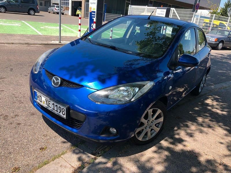 Gebraucht Mazda 2 86 PS (63 kW) 2010 Blau Kleinwagen