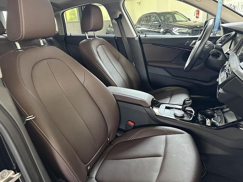 Gebraucht BMW 220 Advantage 190 PS (139 kW) 2023 Metallic