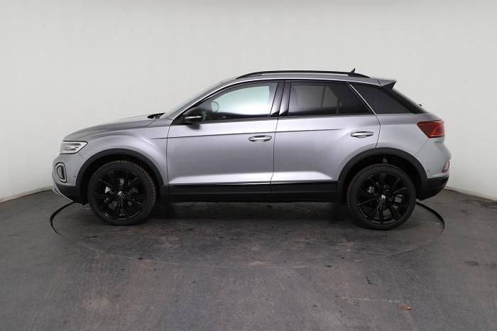 Gebraucht VW T-Roc Style 150 PS (110 kW) 2024 Silber, pyrit silver (k2k2) SUV
