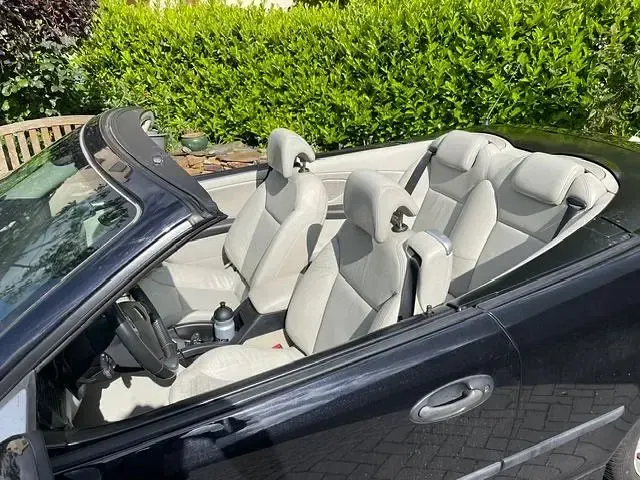 Używany Saab 9-3 Cabriolet Vector 209 KM (153 kW) 2005 Czarny Kabriolet