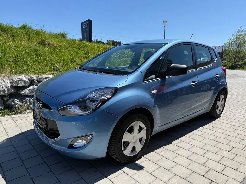 Gebraucht Hyundai ix20 Classic 90 PS (66 kW) 2011 Blau Kleinwagen