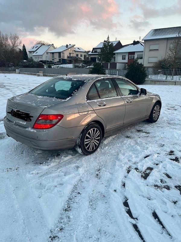 Gebraucht Mercedes C220 170 PS (125 kW) 2007 Beige Limousine