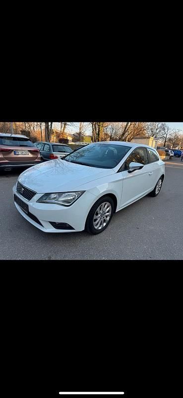 Weiß Gebraucht 2013 Seat Leon Kleinwagen | 3.100 € (Guter Preis) - Bild 1/4