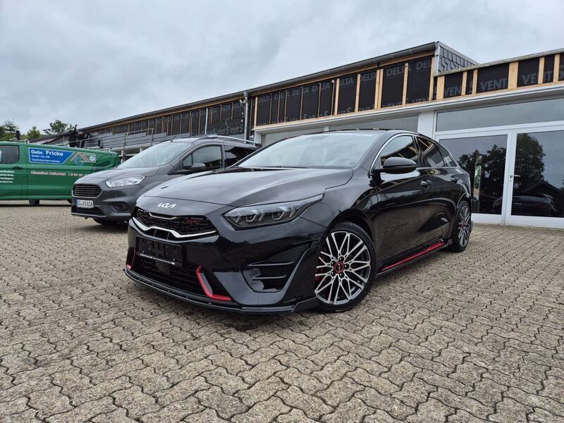 Schwarz Gebraucht 2023 Kia ProCeed GT Kleinwagen | 35.900 € (Teuer) - Bild 1/4