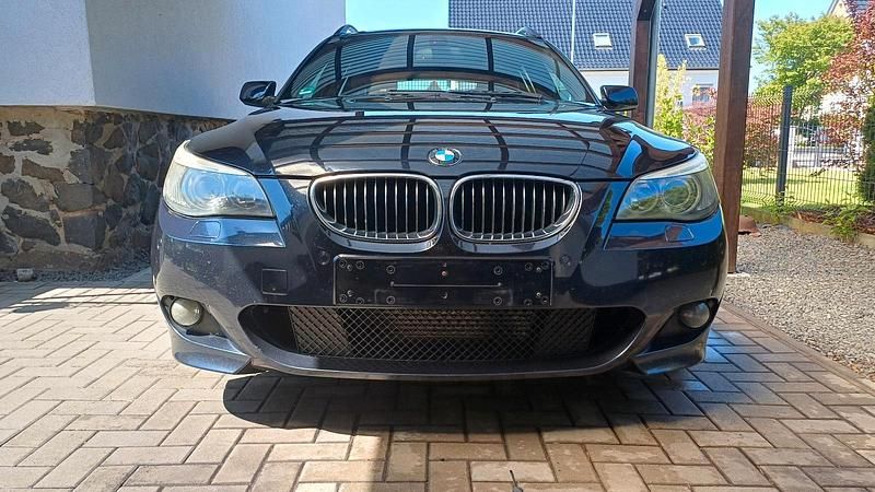 Schwarz Gebraucht 2007 BMW 530 M Sport Kombi | 4.250 € (Guter Preis) - Bild 1/4