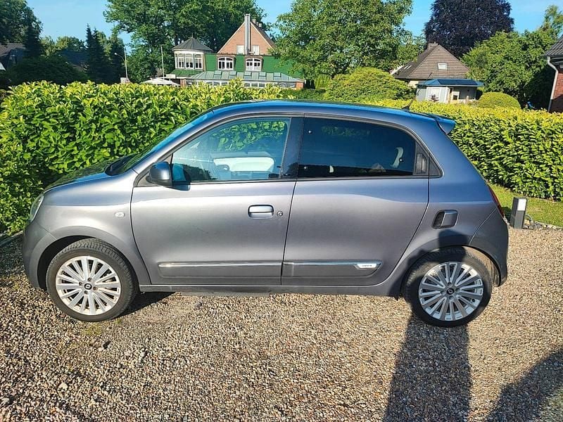 Gebraucht Renault Twingo Vibes 60 kW (82 PS) 2021 Grau Kleinwagen