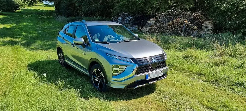 Gebraucht Mitsubishi Eclipse Cross Plus 188 PS (138 kW) 2022 Grau SUV