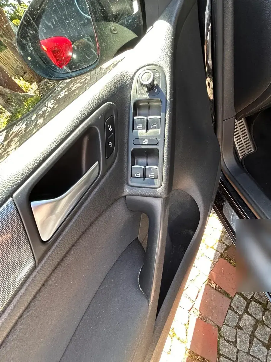 Gebraucht VW Golf VII 85 PS (62 kW) 2012 Schwarz Limousine