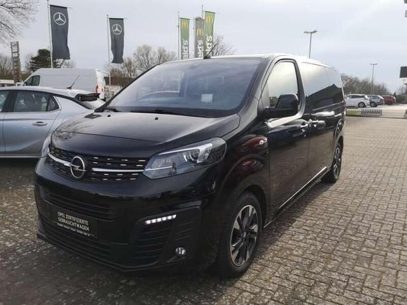Schwarz Gebraucht 2019 Opel Zafira Life Innovation Van | 33.590 € (Fairer Preis) - Bild 1/4
