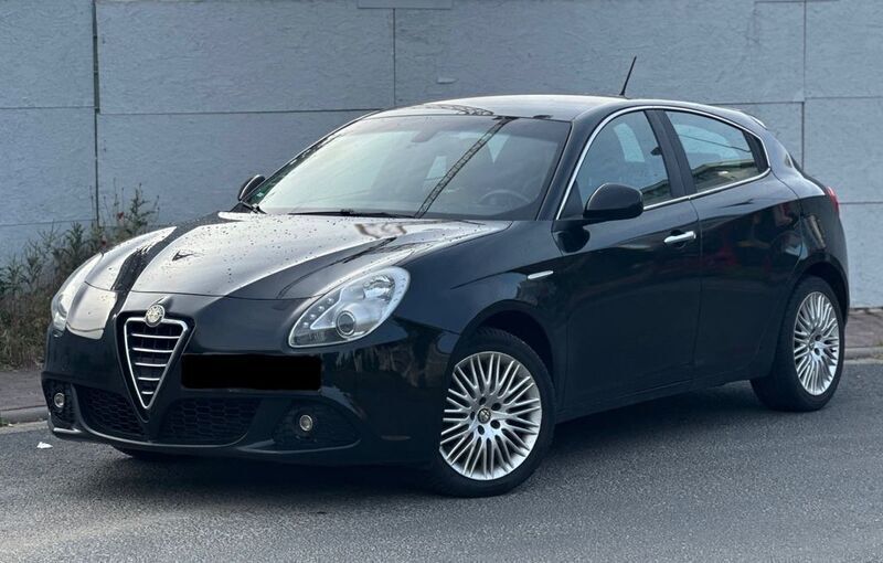 Schwarz Gebraucht 2010 Alfa Romeo Giulietta Kleinwagen | 7.450 € (Fairer Preis) - Bild 1/4