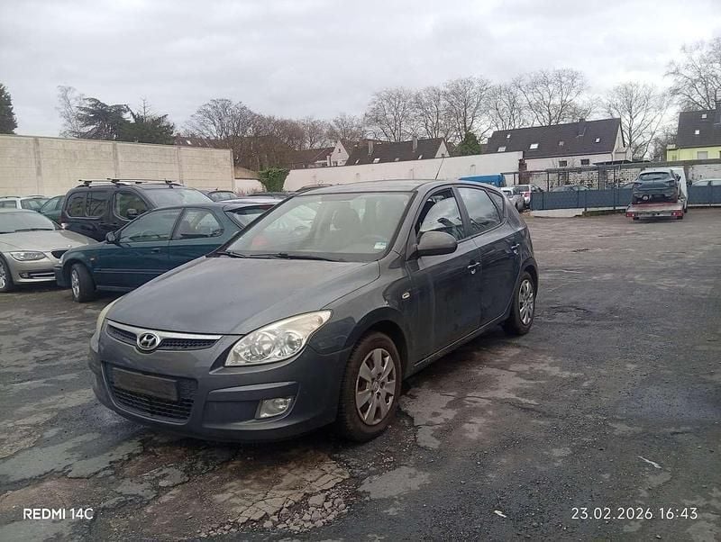 Gebraucht Hyundai i30 Comfort 109 PS (80 kW) 2007 Steel gray Kleinwagen