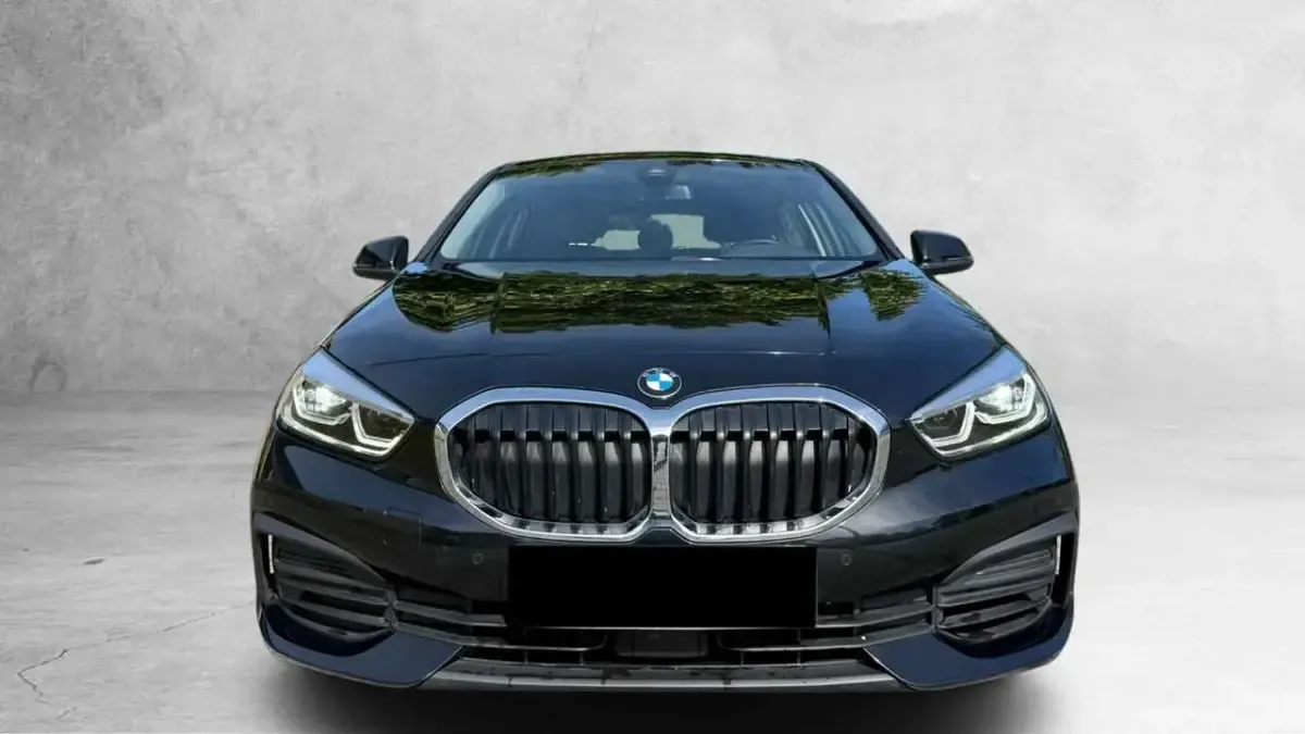 Gebraucht BMW 116 Advantage 109 PS (80 kW) 2024 Saphirschwarz Kleinwagen