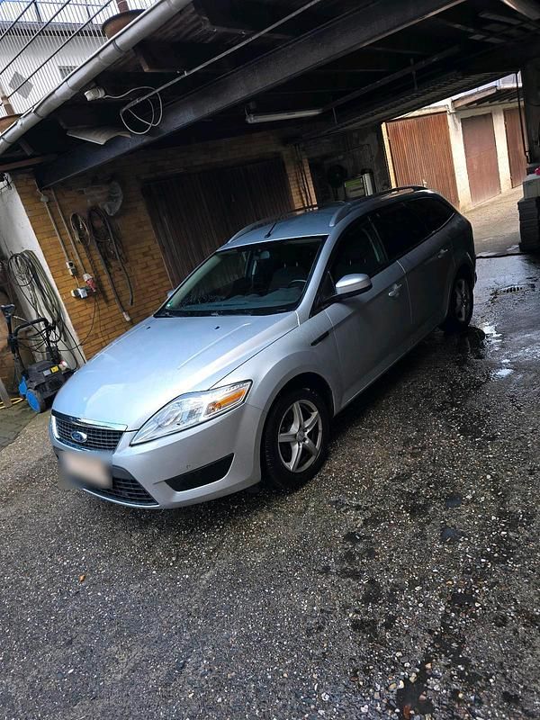 Gebraucht Ford Mondeo Trend 175 PS (128 kW) 2009 Silber Kombi