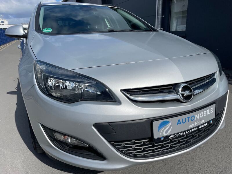 Silber Gebraucht 2014 Opel Astra Style Kombi | 3.490 € (Guter Preis) - Bild 1/4