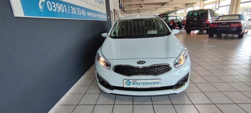 Gebraucht Kia Ceed Sportswagon Vision 120 PS (88 kW) 2018 Weiß Kombi
