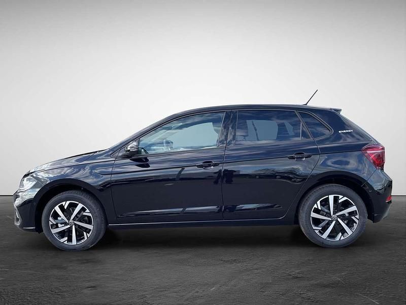 Neu VW Polo 116 PS (85 kW) 2026 Schwarz (deep black perleffekt) Kleinwagen