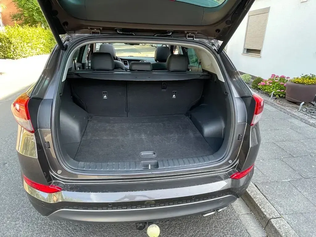 Gebraucht Hyundai Tucson Premium 186 PS (136 kW) 2016 Grau SUV