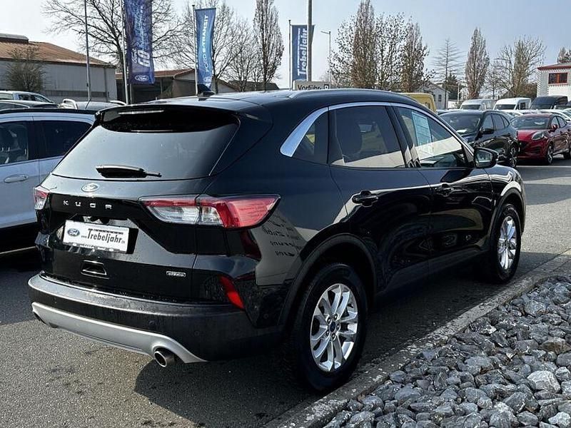 Gebraucht Ford Kuga Titanium 152 PS (111 kW) 2022 Schwarz SUV