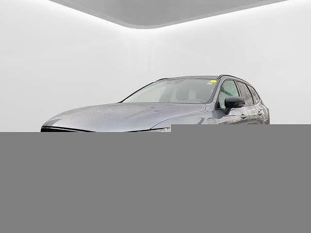 Gebraucht Volvo XC60 R-Design 303 PS (222 kW) 2020 Osmium grey SUV