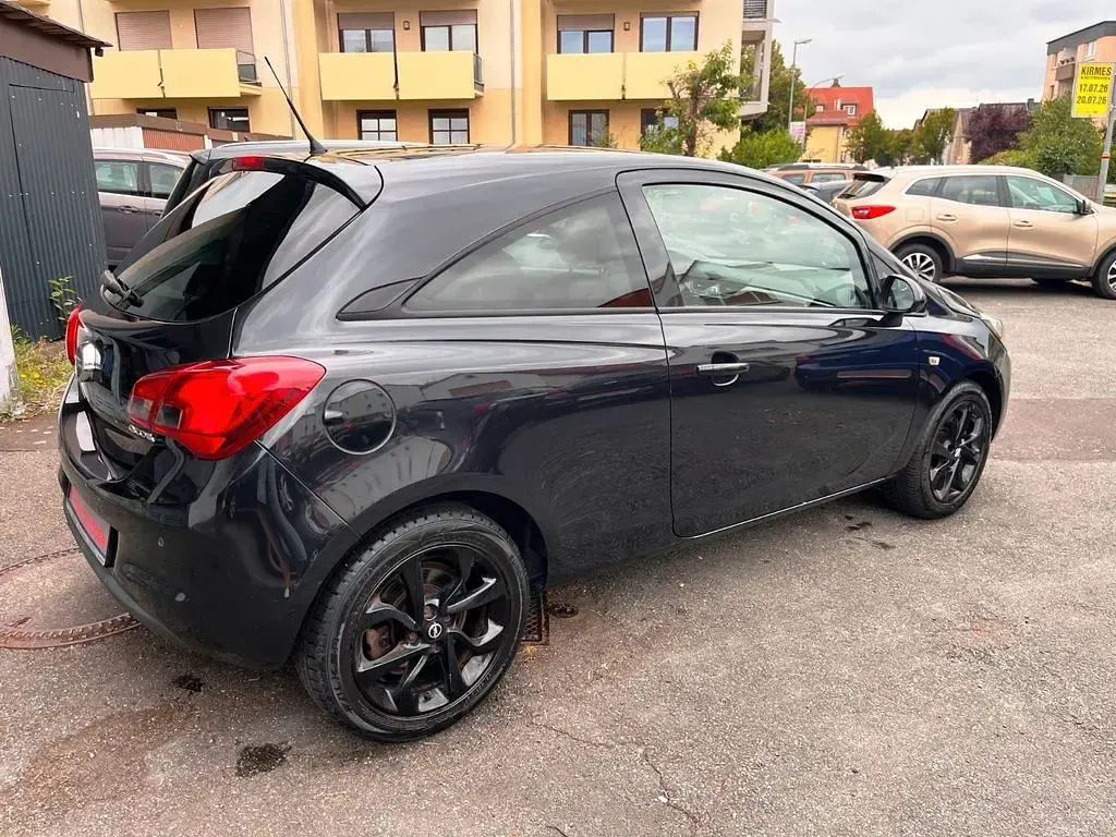 Gebraucht Opel Corsa Color Edition 90 PS (66 kW) 2015 Schwarz Kleinwagen