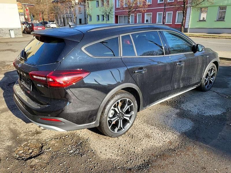 Usata Ford Focus Active 155 CV (114 kW) 2022 Nero Station wagon