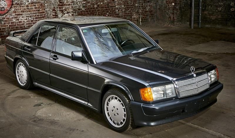 Gebraucht Mercedes 190 150 PS (110 kW) 1985 Schwarz Limousine