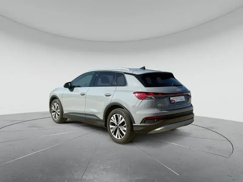 Gebraucht Audi Q4 e-tron Advanced 125 kW (170 PS) 2023 Kieselgrau SUV
