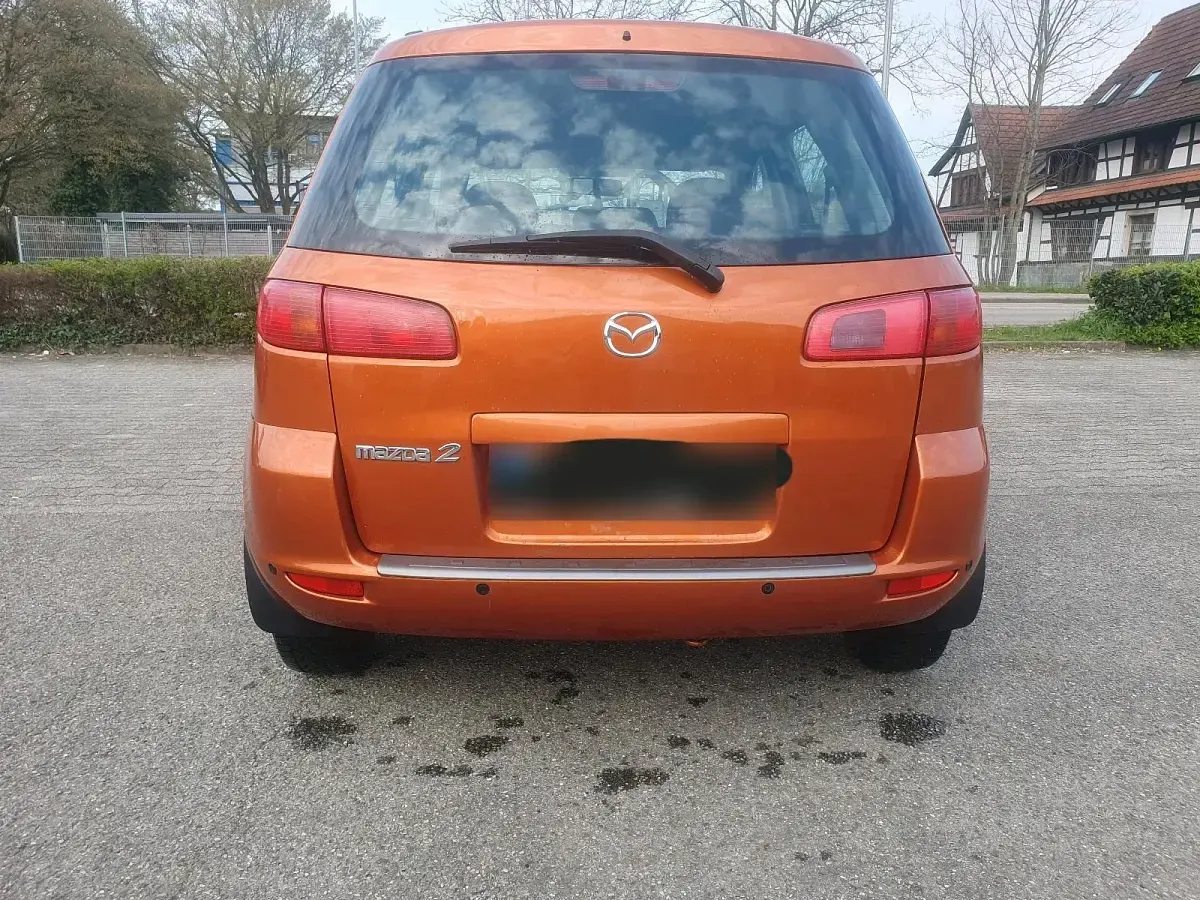 Używany Mazda 2 80 KM (58 kW) 2003 Pomarańczowy Hatchback