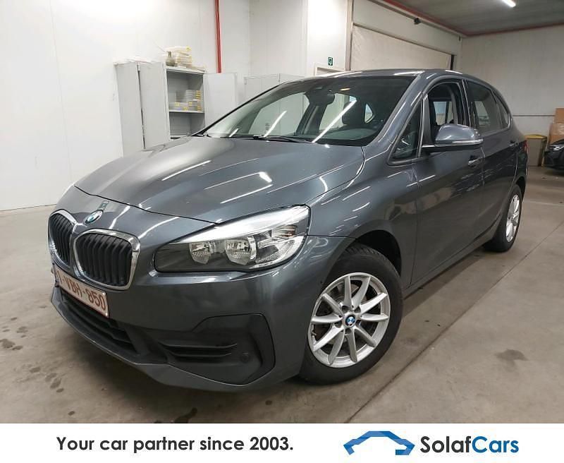 Grau Gebraucht 2018 BMW 216 Active Tourer Van / Kleinbus | 8.349 € (Fairer Preis) - Bild 1/4
