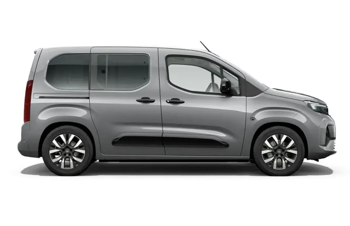 Neu Opel Combo 131 PS (96 kW) 2026 Kaolin weiß Van / Kleinbus