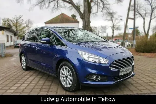 Gebraucht Ford S-MAX Titanium 239 PS (175 kW) 2017 Blau Van / Kleinbus
