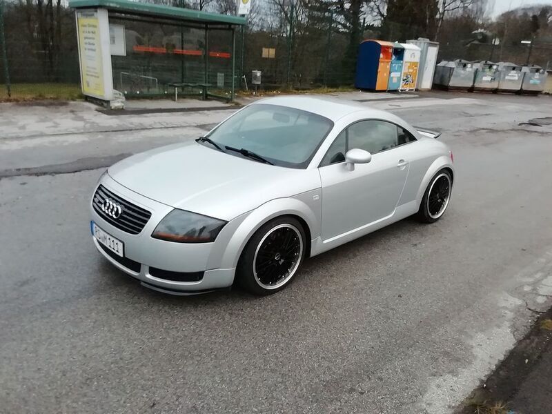 Silber Gebraucht 2000 Audi TT Performance Coupé | 10.950 € (Teuer) - Bild 1/4