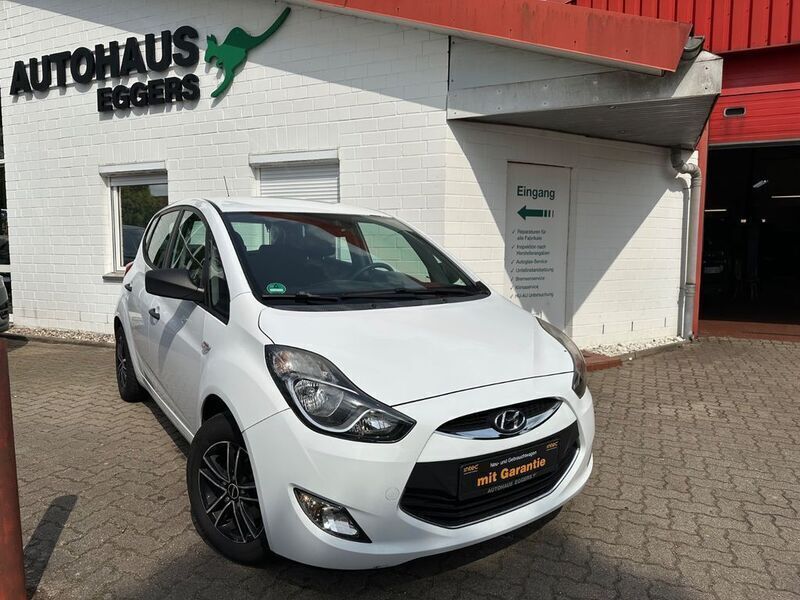 Weiß Gebraucht 2010 Hyundai ix20 Classic Van / Kleinbus | 5.440 € (Fairer Preis) - Bild 1/4