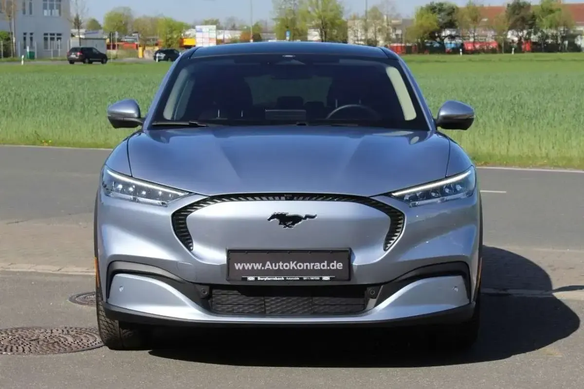 Gebraucht Ford Mustang Mach-E 197 kW (269 PS) 2023 Blau SUV