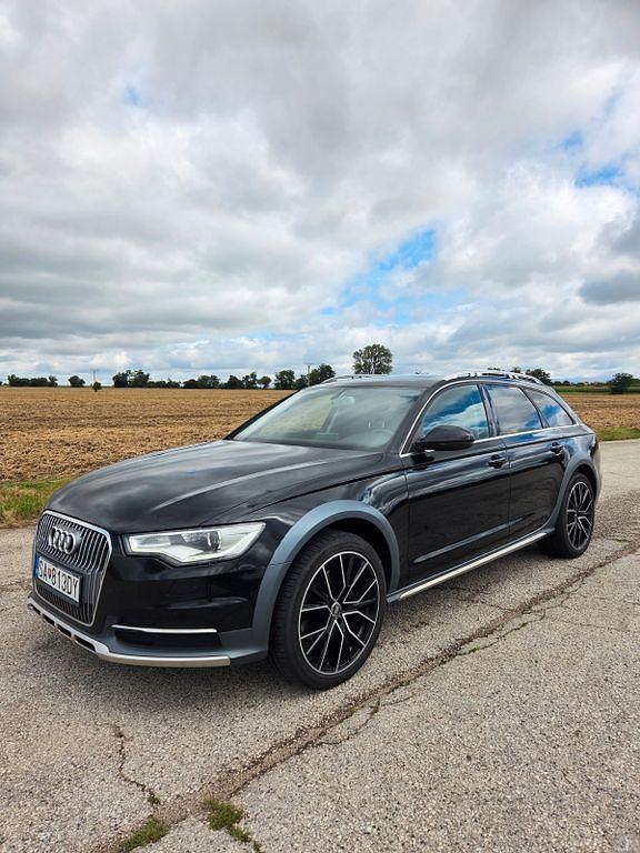 Schwarz Gebraucht 2012 Audi A6 Allroad Kombi | 11.700 € - Bild 1/4