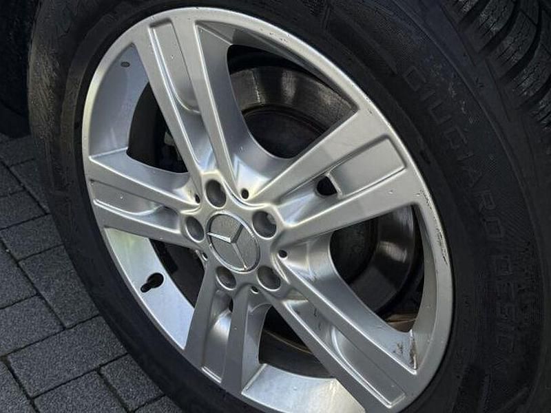 Gebraucht Mercedes ML300 204 PS (150 kW) 2011 Schwarz SUV