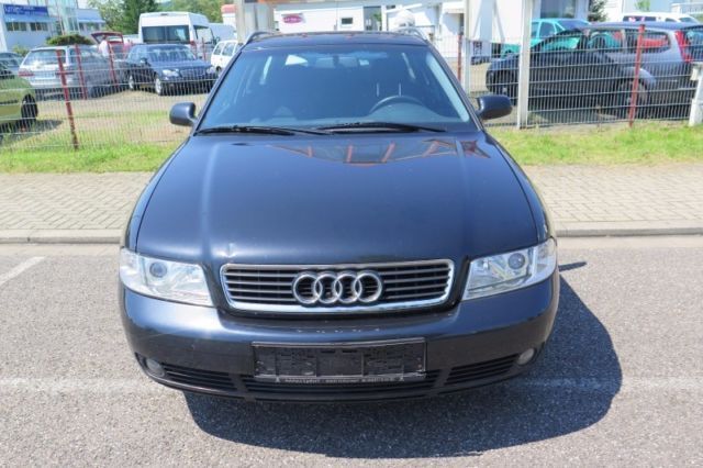 Gebraucht Audi A4 90 PS (66 kW) 2001 Schwarz metallic Kombi