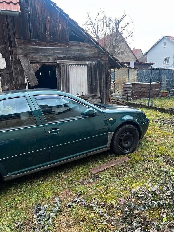 Gebraucht VW Bora 101 PS (74 kW) 1998 Grün Limousine